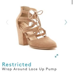 Restricted - wrap around lace Up pump
